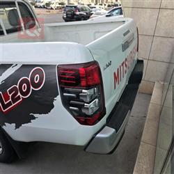 میتسوبیشی L200